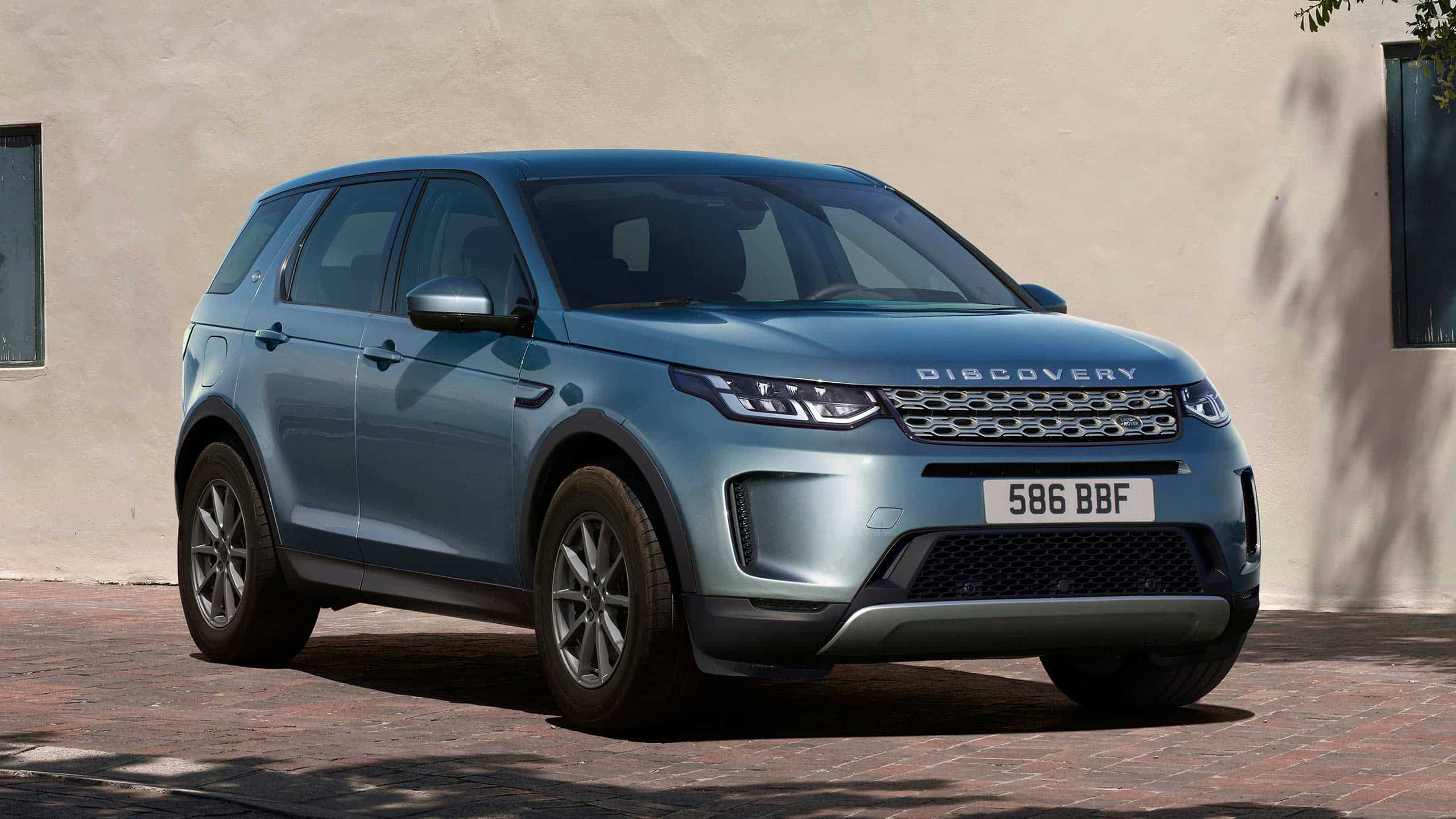 Discovery Sport Parked in front of Wall