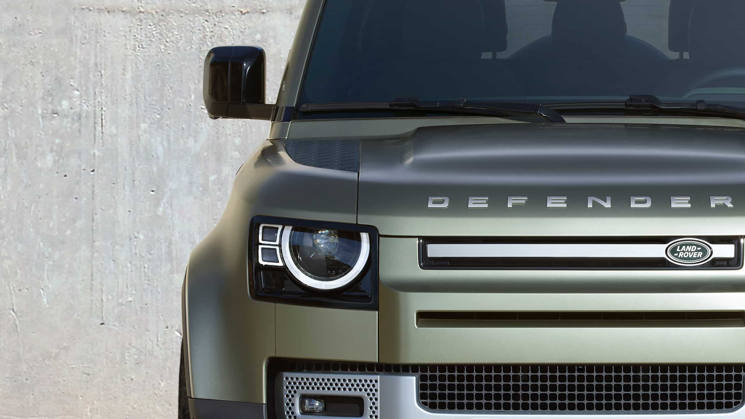 Range Rover Defender Closed Front View