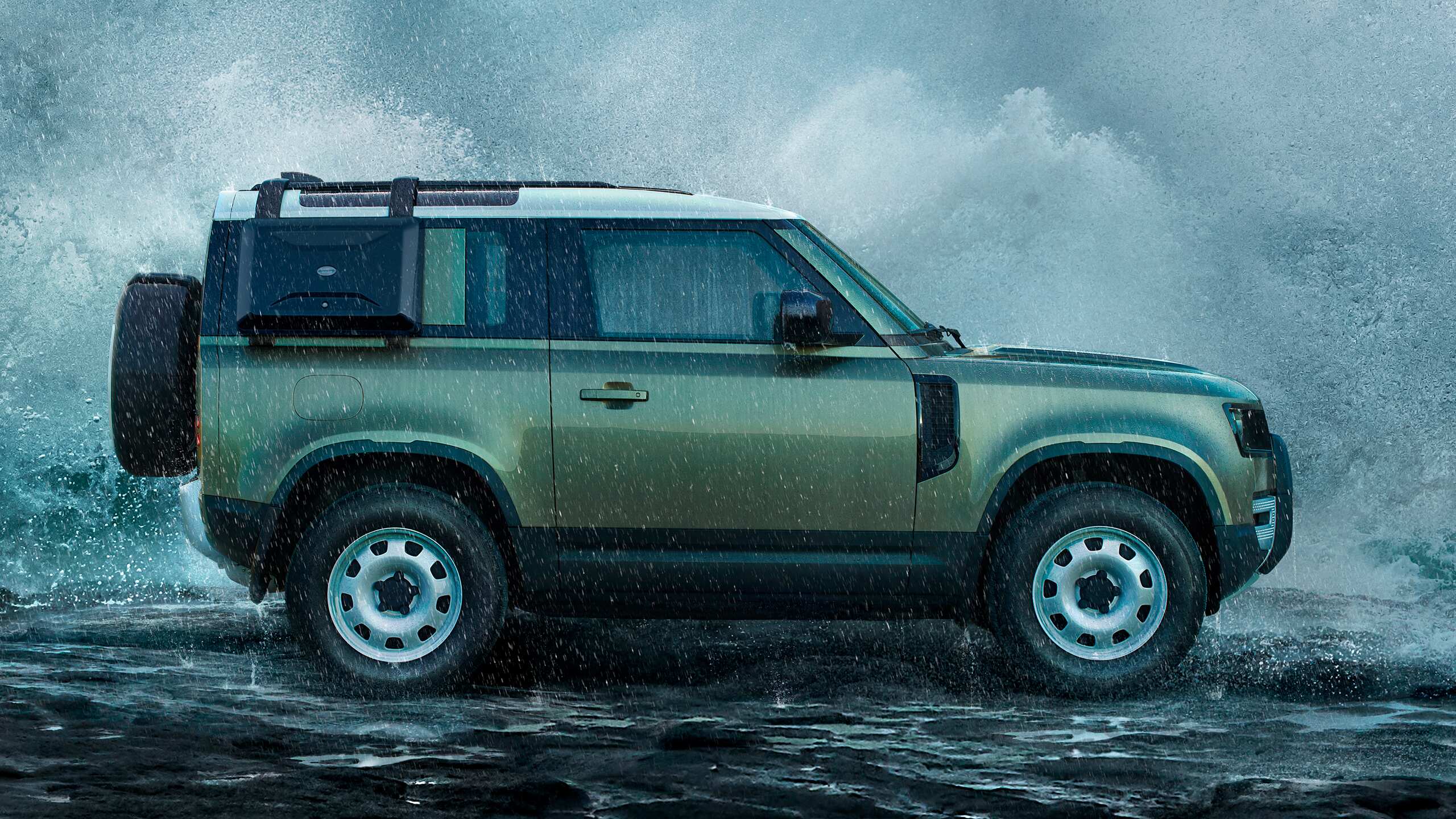 Land Rover Defender 2020 off Road